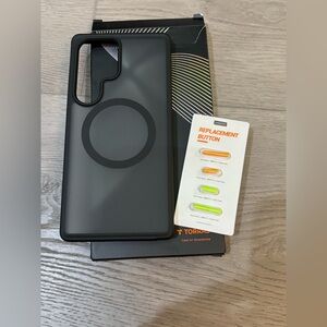 TORRAS Black Phone Case for Samsung Galaxy S25 Ultra with Replacement Buttons